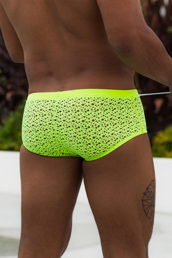 Bells Highlight Yellow 007 Trunk 03