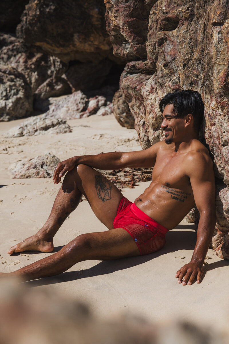 Aruba Red 008 Zip Trunk 06