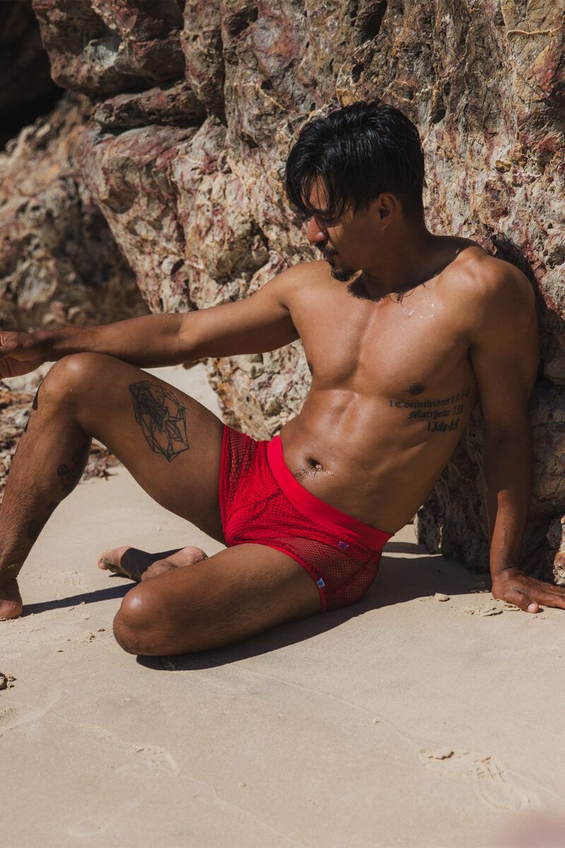 Aruba Red 008 Zip Trunk 07